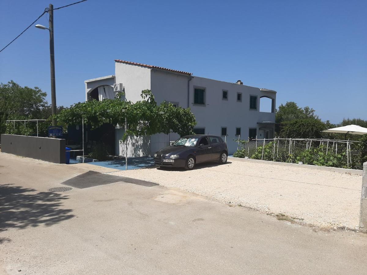 Apartments Borna 德拉格 外观 照片